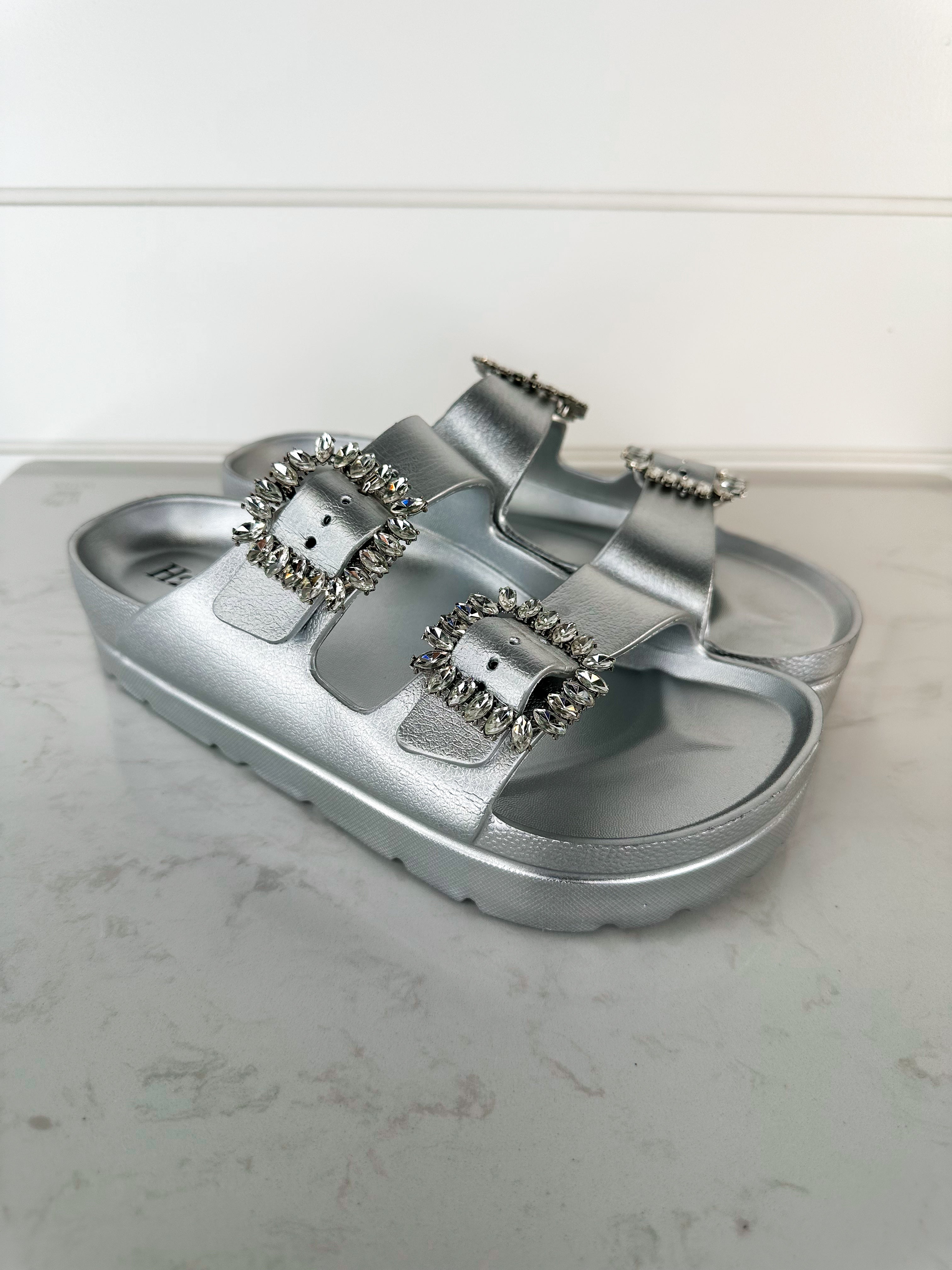 Bold of You Platform Sandals - 6 colors!